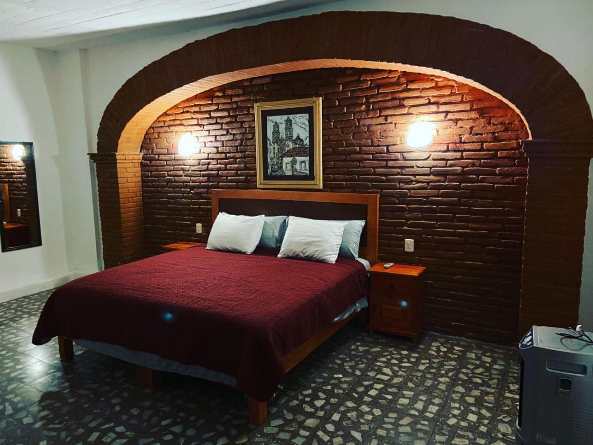 El Gran Toril Hotell Taxco de Alarcon Eksteriør bilde